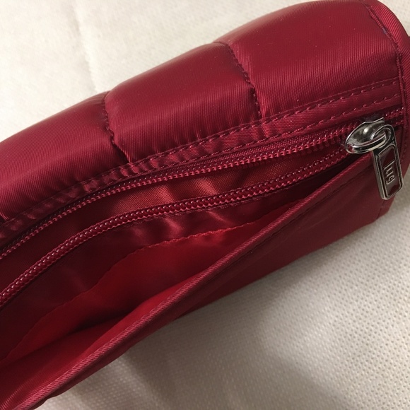 💐Lug Trolley Wallet Wristlet Clutch Red - Picture 3 of 7